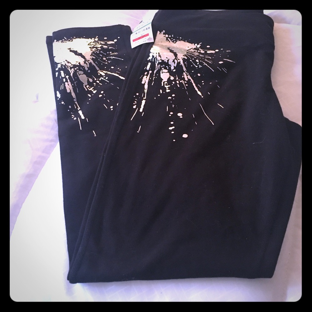 Black and Silver Yoga Pants. L (juniors)